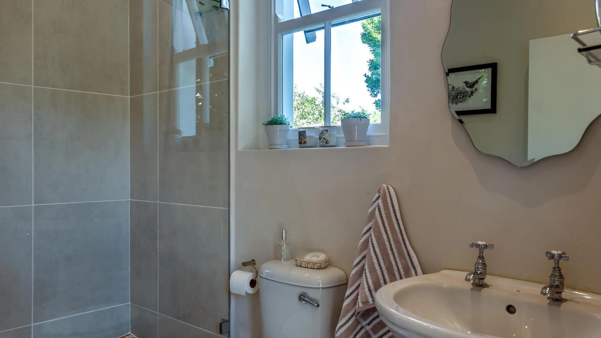 Sandown Lodge Cape Town