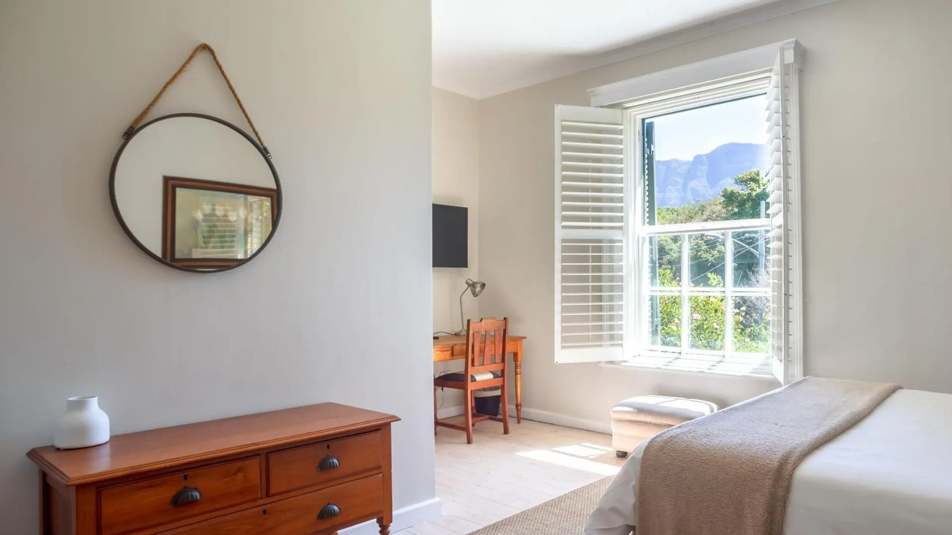 Sandown Lodge Cape Town 3*,
