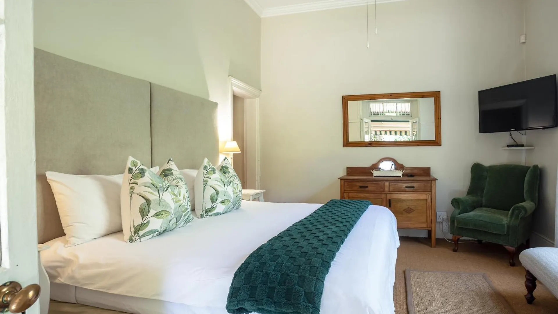 Sandown Lodge Cape Town Bed & Breakfast